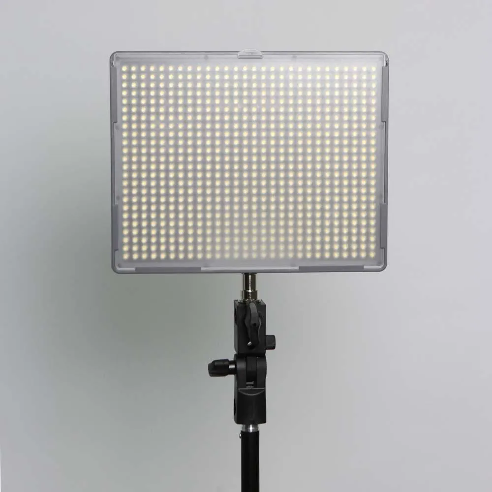 Aputure Amaran HR672C (Colour Temp Adjustable) CRI 95  Portable LED Video Light with Remote Control