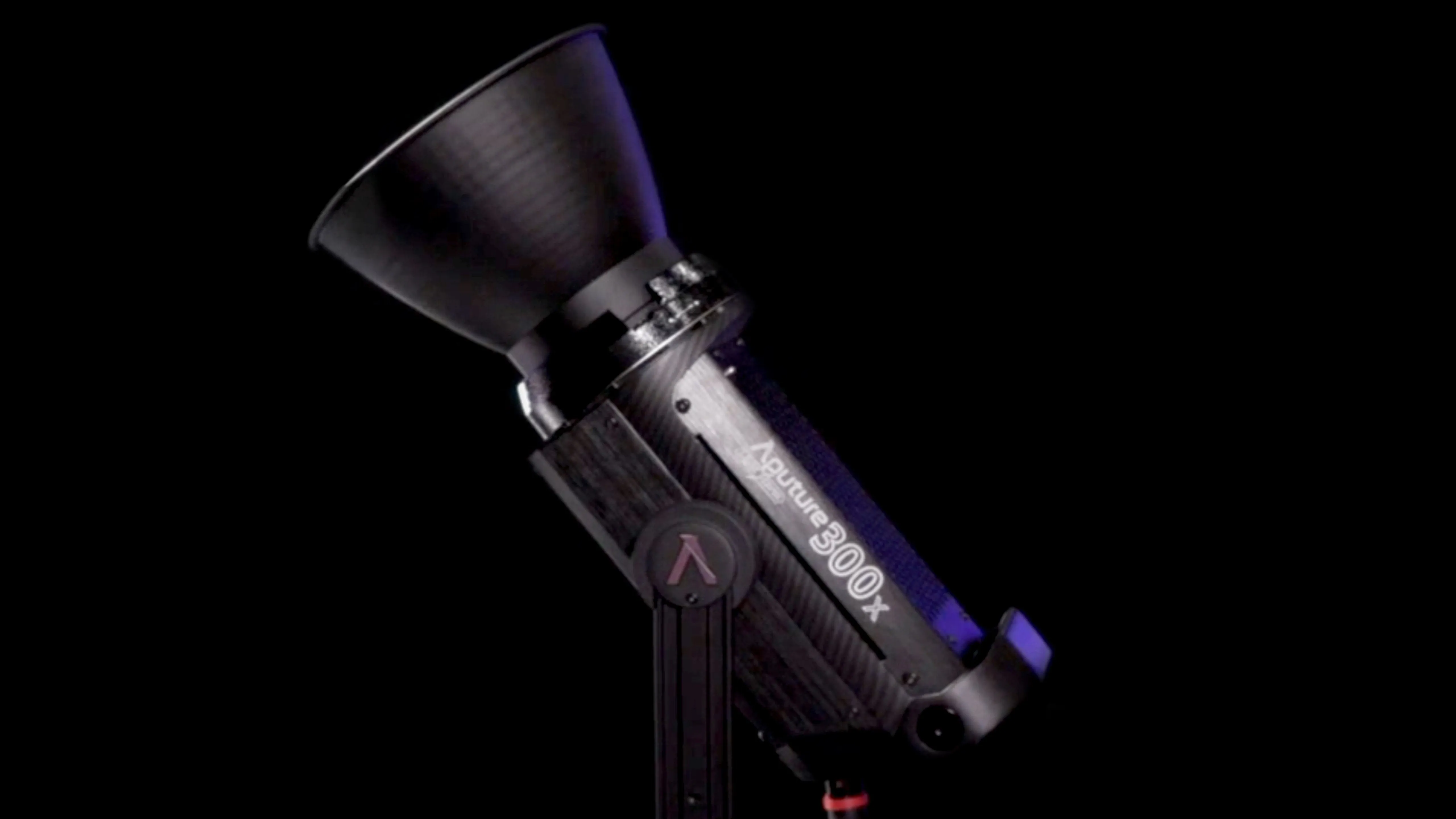 Aputure Light Storm 300X (C300X) Bi-Colour 2700k - 6700k LED Video Studio Light (V-Mount Kit)