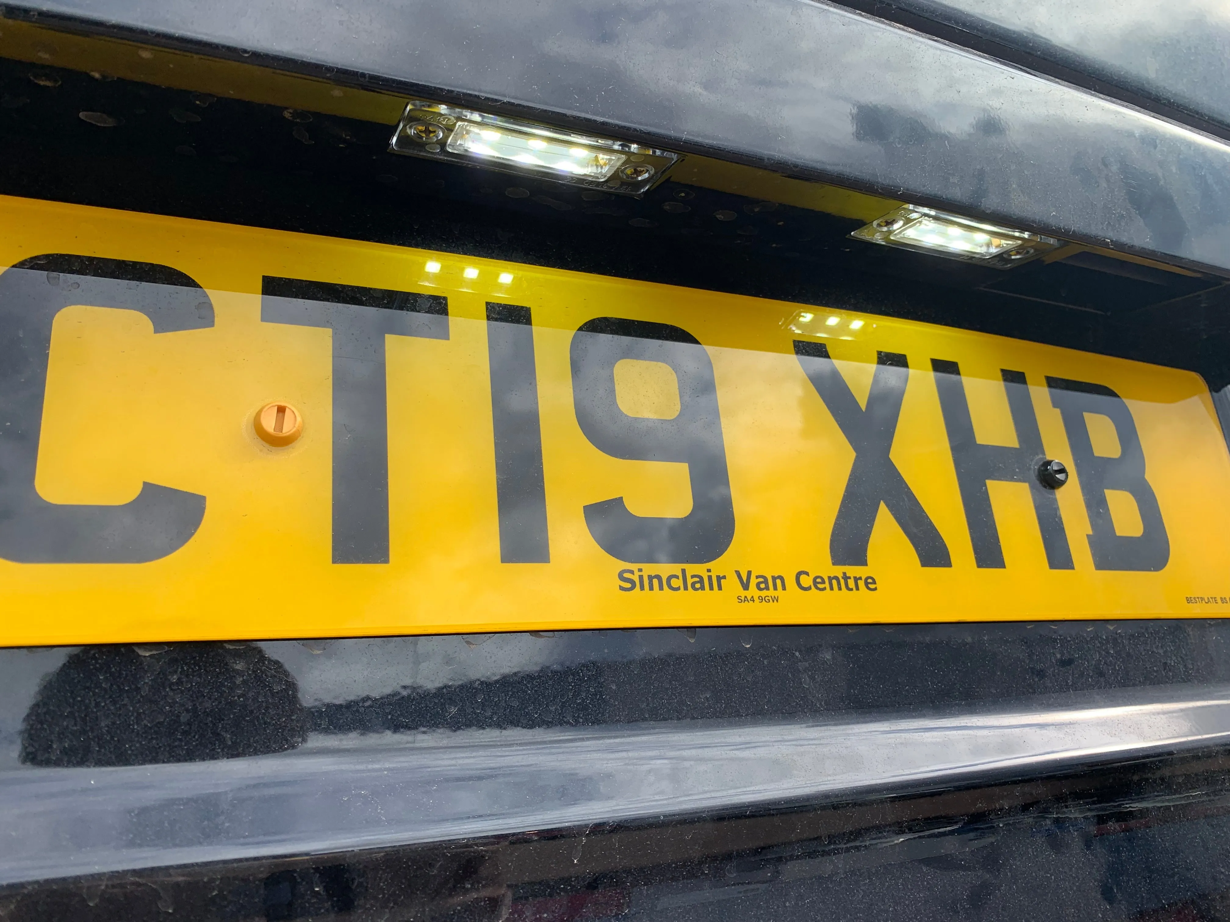 Caddy MK2 / MK3 Dynamic Side Repeaters & Led License Plate Units
