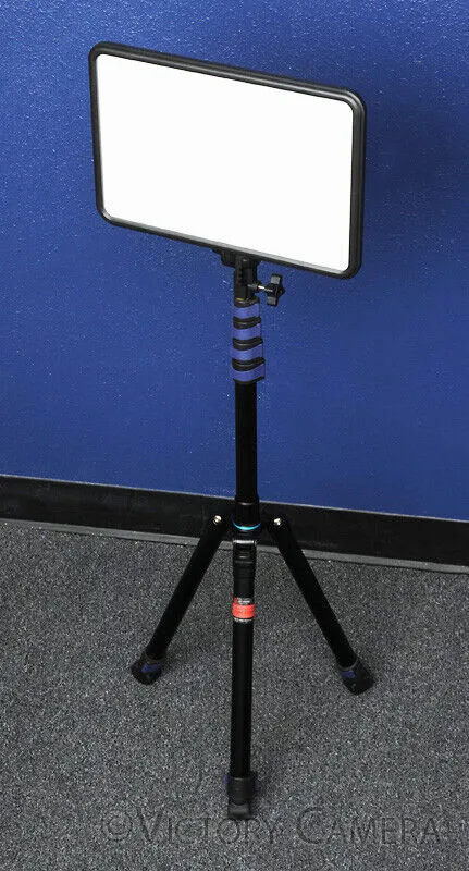 ProMaster Ultrasoft LED Light Bi-Color 914B Light Panel w/ Remote, Case, & Stand [EXC]