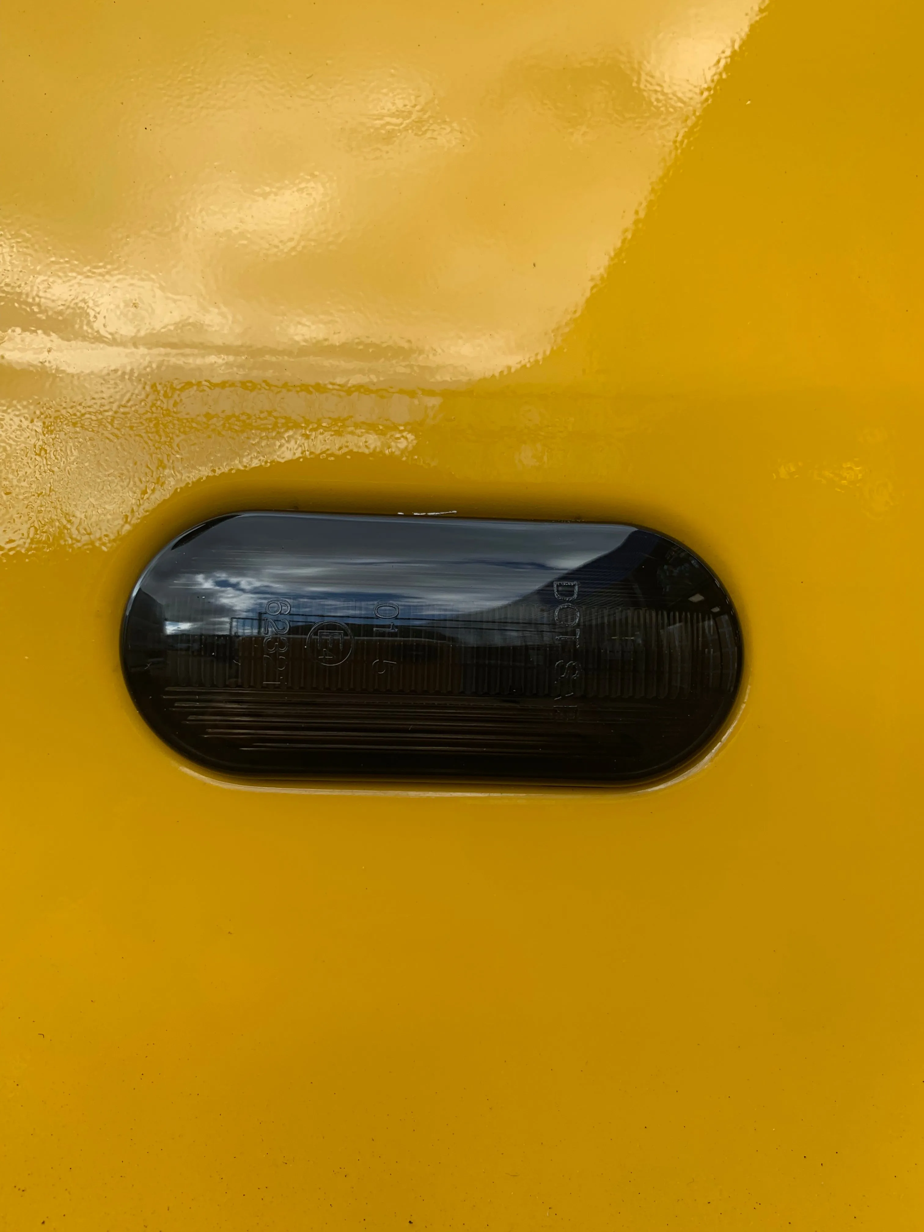 T5 / T5.1 Dynamic Side Repeaters & Led License Plate Units