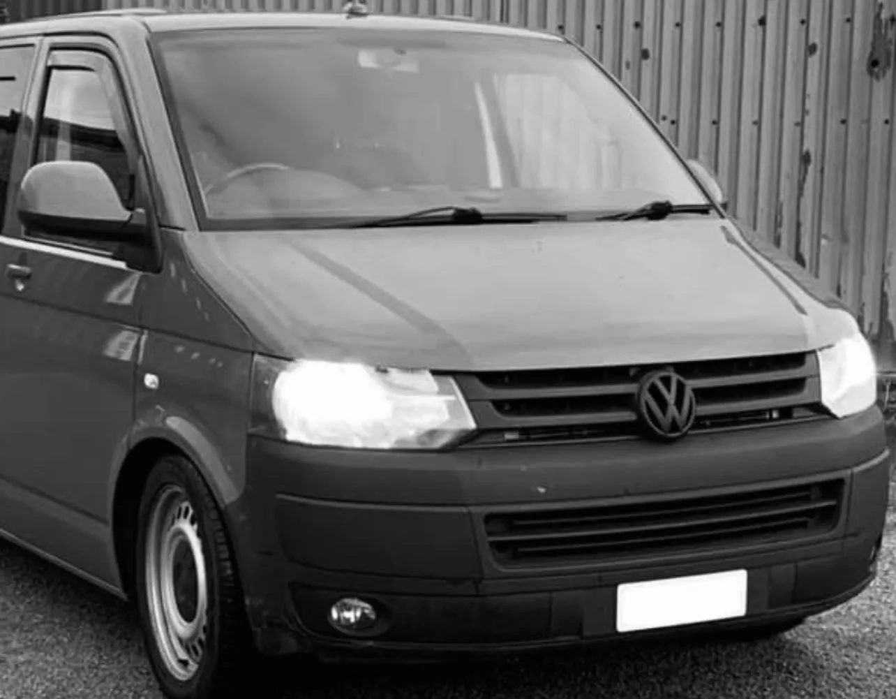 T5 To T5.1 Commercial Premium Facelift Kit Satin Black Bumper (OE Headlights Upgraded Bulbs)