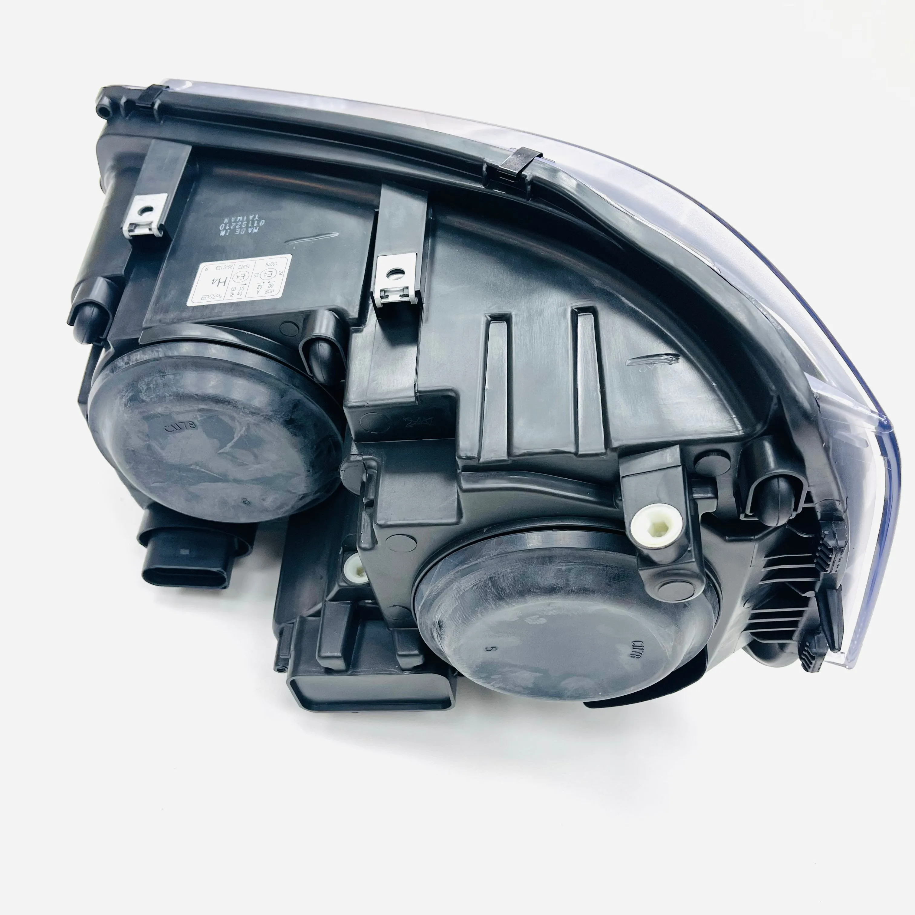 T5.1 Headlights TYC OE Type E marked (pair)