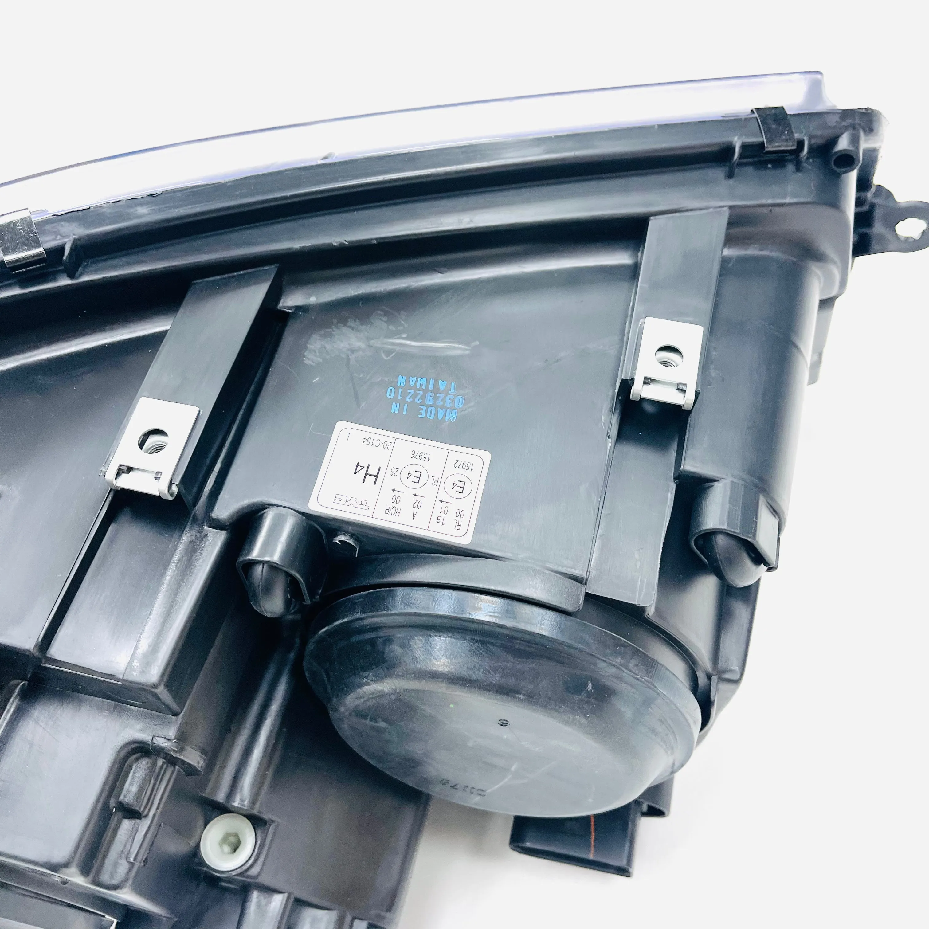 T5.1 Headlights TYC OE Type E marked (pair)