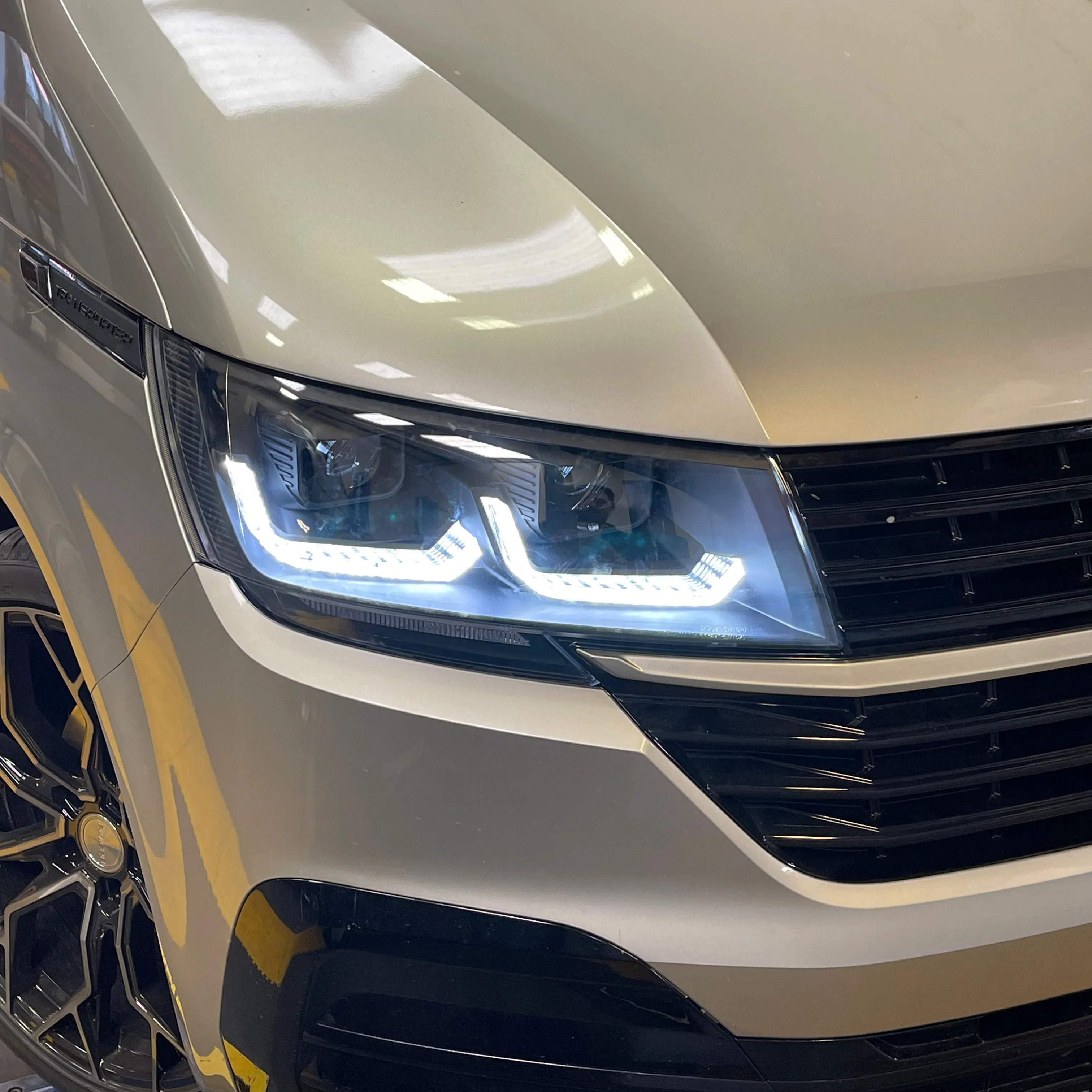T5.1 To T6.1 Premium Facelift Kit (TL Splitter, DRL Headlights, Gloss Black Grilles)
