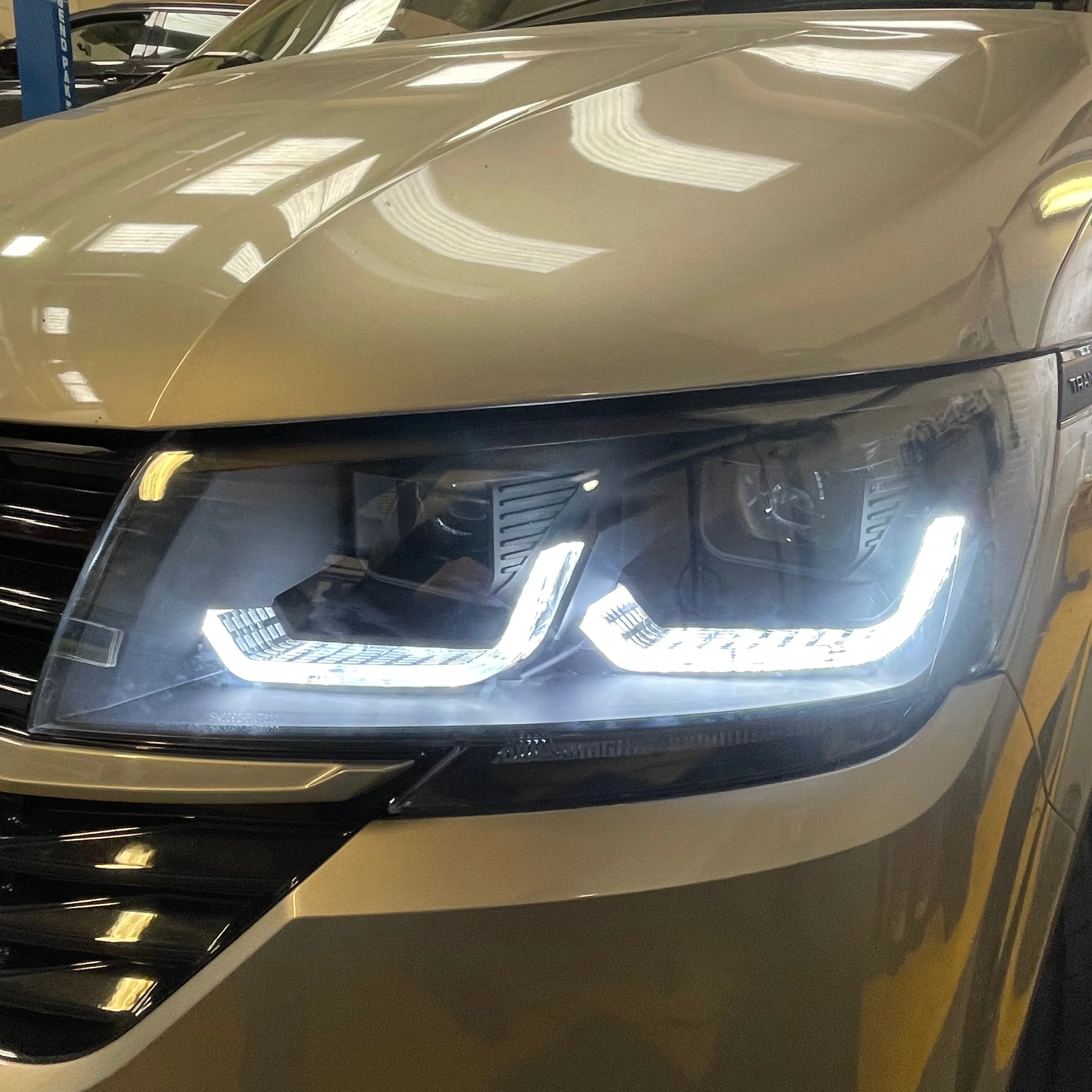 T6.1 LED DRL Headlights Black Edition With LED 6000k Dipped / Full Beam Bulbs